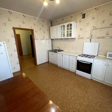 Продаж 2-к.кв з автономним опаленням по вулиці Головатого 77б