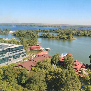 Набережна Перемоги вул., 40д