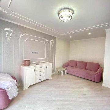 Продаж 1к квартири 52 кв. м на вул. Будівельників 3 RUBI 33518