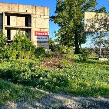 Продаж/ОБМІН двох 3поверх. будинків разом із земельною ділянкою 0,89га