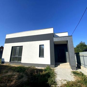 Продаж будинка в стилі хай тек