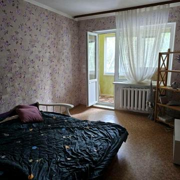 Продам 1 к 2/9 1 Тавріческий Карбишева