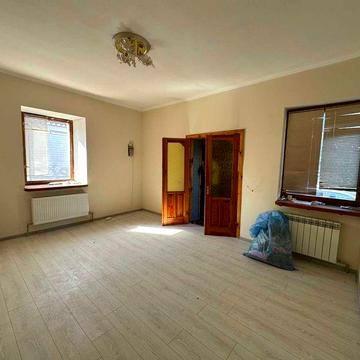 Продаж частини будинку 23 м.кв. по вул. Лесі Українки