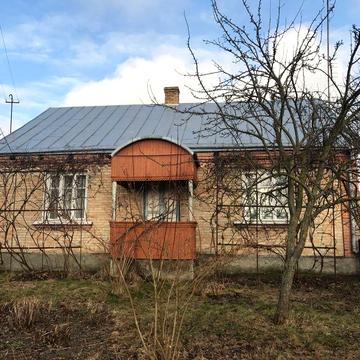 Будинок в боголюбах