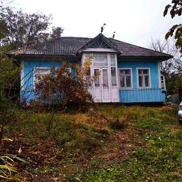Будинок з ділянкою