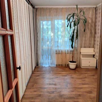 Продаю 3-кімнатну квартиру