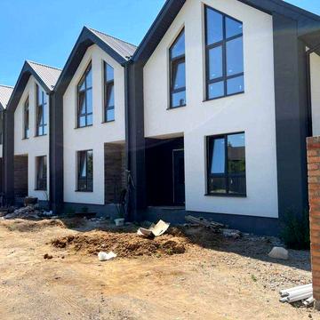 Продається просторий таунхаус поруч з Вінницею