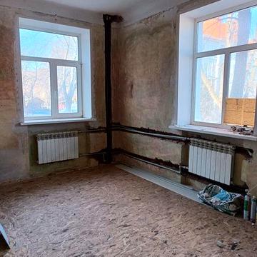 Сталінка в центрі з переплануванням