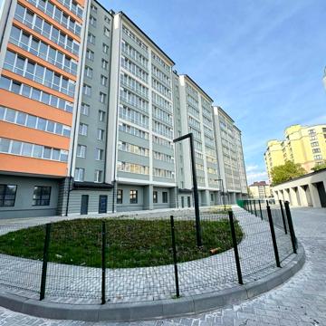 Українських Декабристів вул., 58