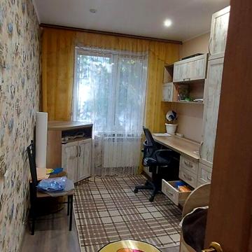 Продаж 3к Квартира Космонавтів вулиця