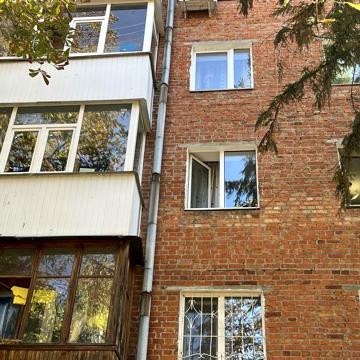 Продам 3-х кімнатну квартиру в центрі міста з автономним опаленням