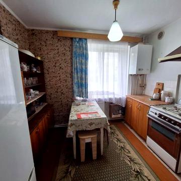 Трикімнатна квартира з автономним опаленням