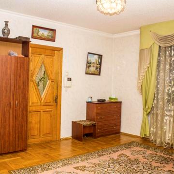 Продається квартира в центрі міста