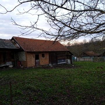 Продається хатинка в селі