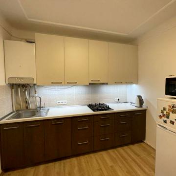 Будинок-дача зі всіма зручностями,газовий котел, ліс, озеро,23км Киів