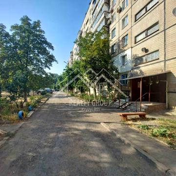 Свято-Миколаївська вул. (Леніна), 8