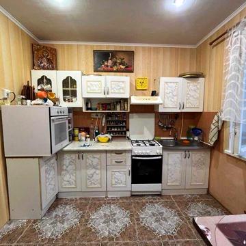 продаж частини будинку в центральній частині міста