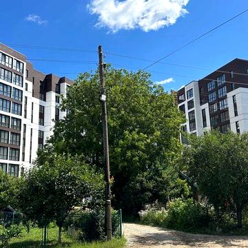 Продам  1 кім .квартиру Район  Міського  Озера. ЖК Атмосфера