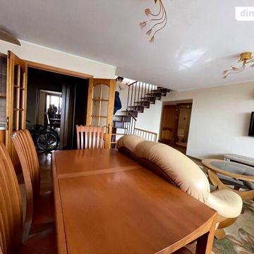 Продаж 4к Квартира Полуничний провулок