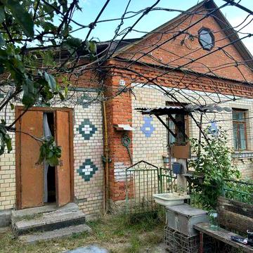 Продається затишний будинок з власною земельною ділянкою районі Дубово