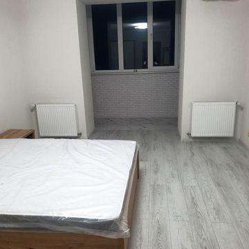 Здам квартиру 2 кімнатна 70м²