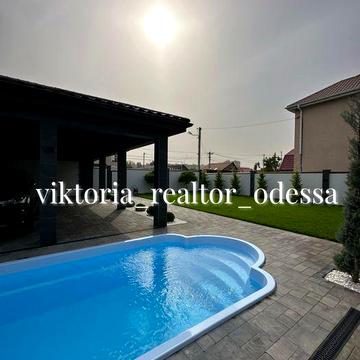 Частный дом на Фонтане с бассейном!ремонт,мебель и техника!Чубаевка!