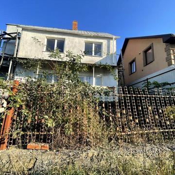 Продаж будинку. Царське озеро