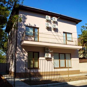 Продам дім у курортній зоні Коблево  245 кв\м 3 Поверхи