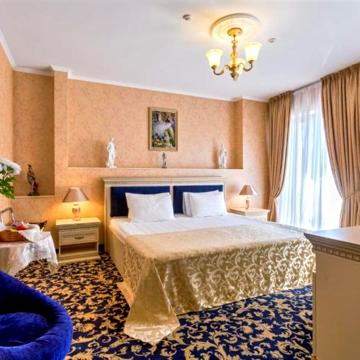 Бутик-отель Калифорния - номер Гранд Делюкс с балконом