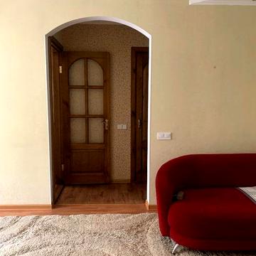 Подаж 2х кімнатна квартира