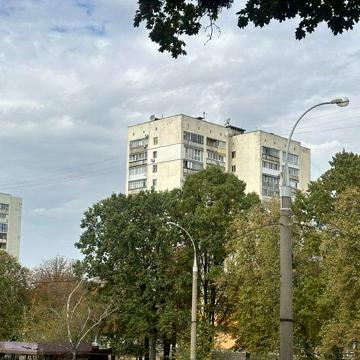 Продам 3 комнатную метро 23 Августа pp1