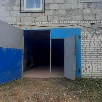Продаётся капитальный гараж в Чугуеве