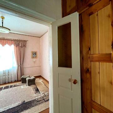 Будинок з садом. Дві ділянки