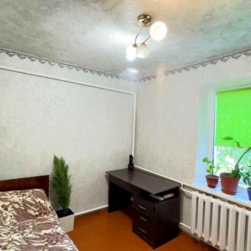 Продам квартиру 4 кімнати 58 м.кв.