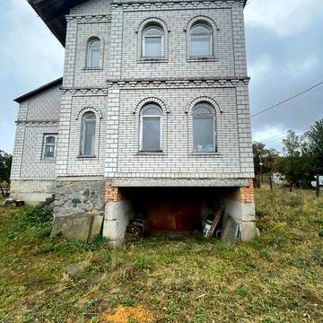 Будинок новий Київська