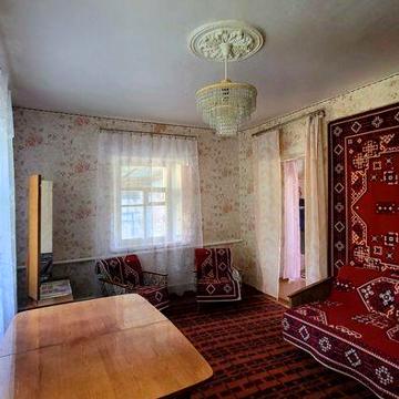 Продам будинок , район вулиці Центральна.
