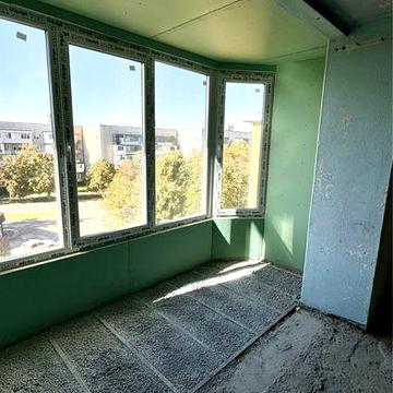 Продам 3-комнатную квартиру с кухней гостиной р-н 9 школа