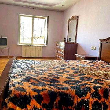 Довгострокова оренда 3к Дім Пастера вулиця
