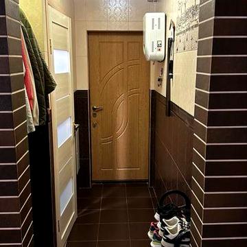 Продам 3-х кімнатну квартиру від власника пр. Пилипа Орлика 21