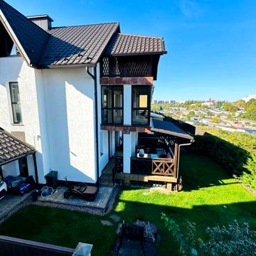 Продаж будинку (vip) майже на Героів майдану