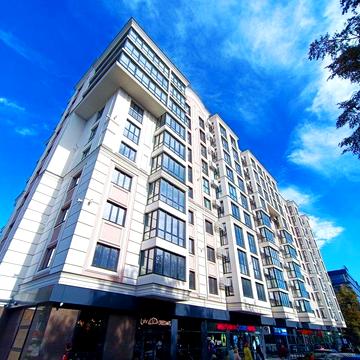 Продаж 1к квартири в елітному будинку центральної частини міста.