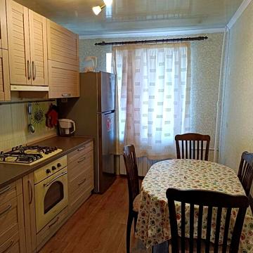 Продаж 3к Квартира Квартальна (Гладкова) вулиця