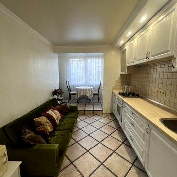 Сдам 2 ком кв.6 ст.Б.Фонтана