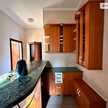 Продажа 3к квартира вул. Партизанська