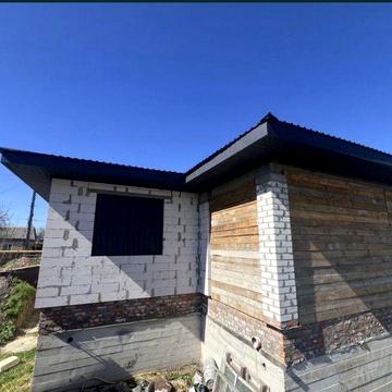 В продаже Новострой, первая линия от реки