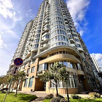 Продаж 4к Квартира Літературна вулиця