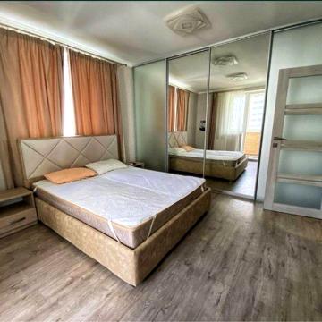 Сдам евродвушку в новострое м. Гагарина ЖК Левада