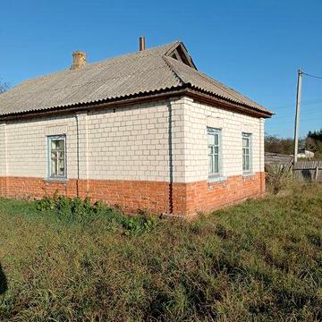 Будинок в жилому стані. Напруга 380 Вольт. Село Ковпита.
