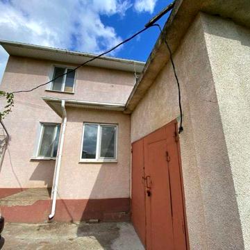 Продам 2х этажный дом Великий Дальник, центр