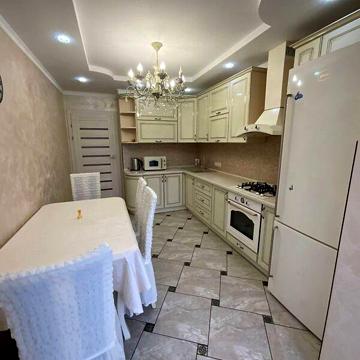 Довгострокова оренда 3к Квартира Андрія Мельника вулиця ЖК Центральный